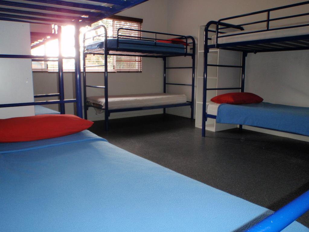Margaret River Backpackers Yha Hostel Room photo
