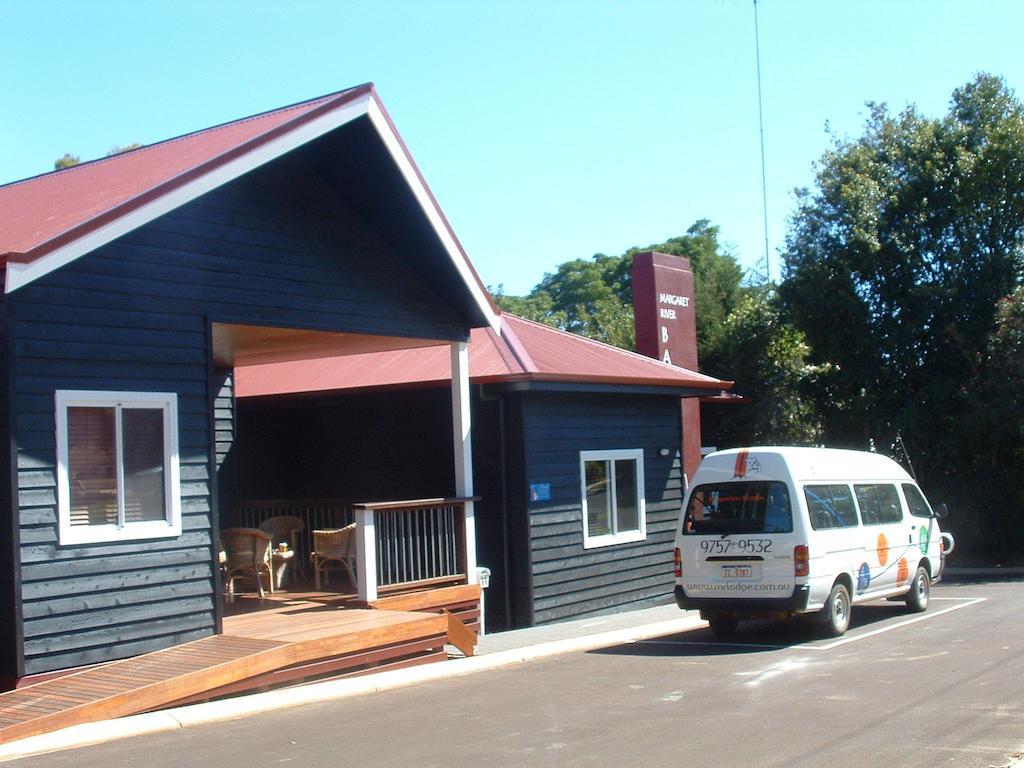 Margaret River Backpackers Yha Hostel Exterior photo